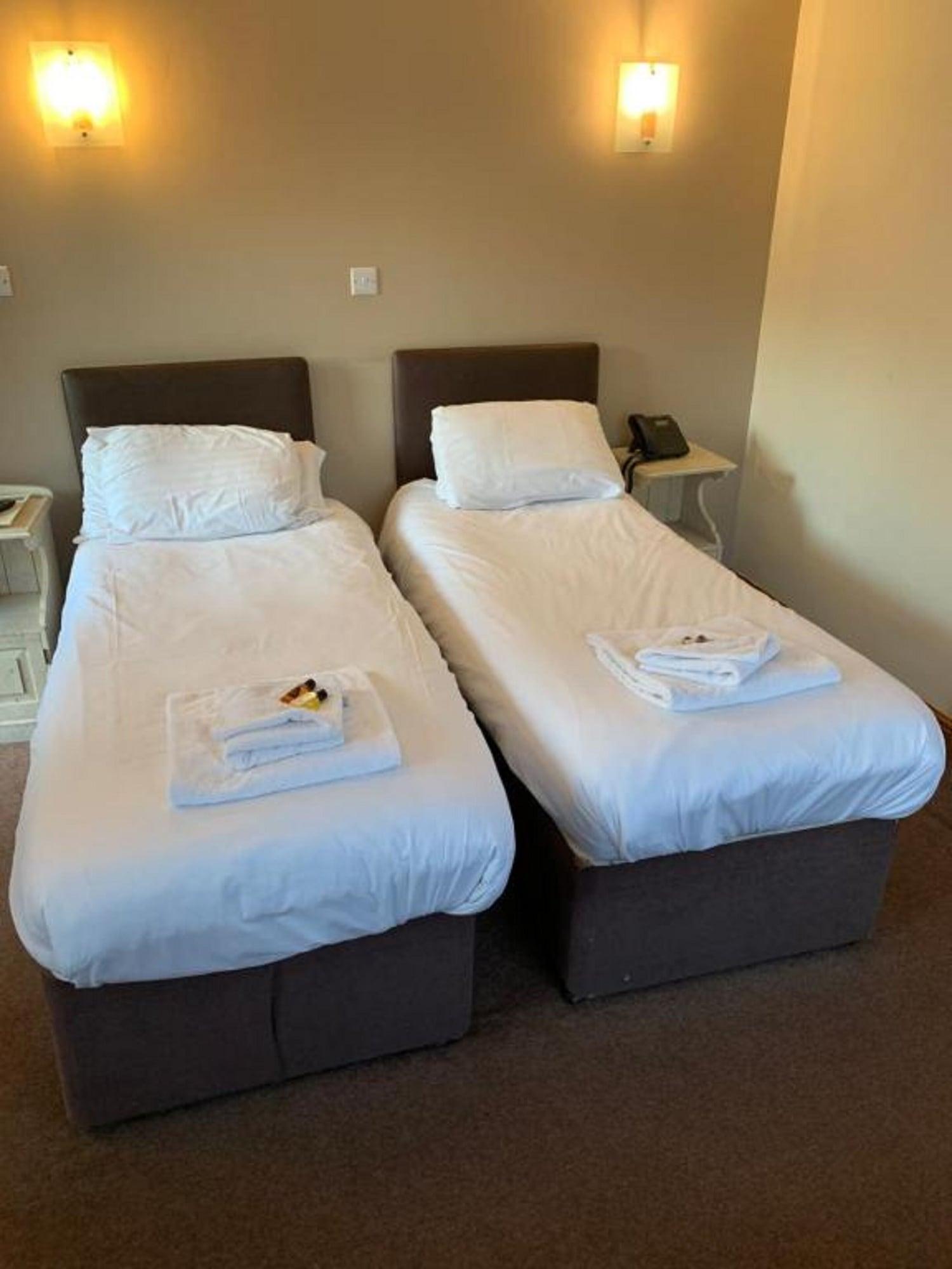 Old Mill Hotel & Lodge Bath Eksteriør billede