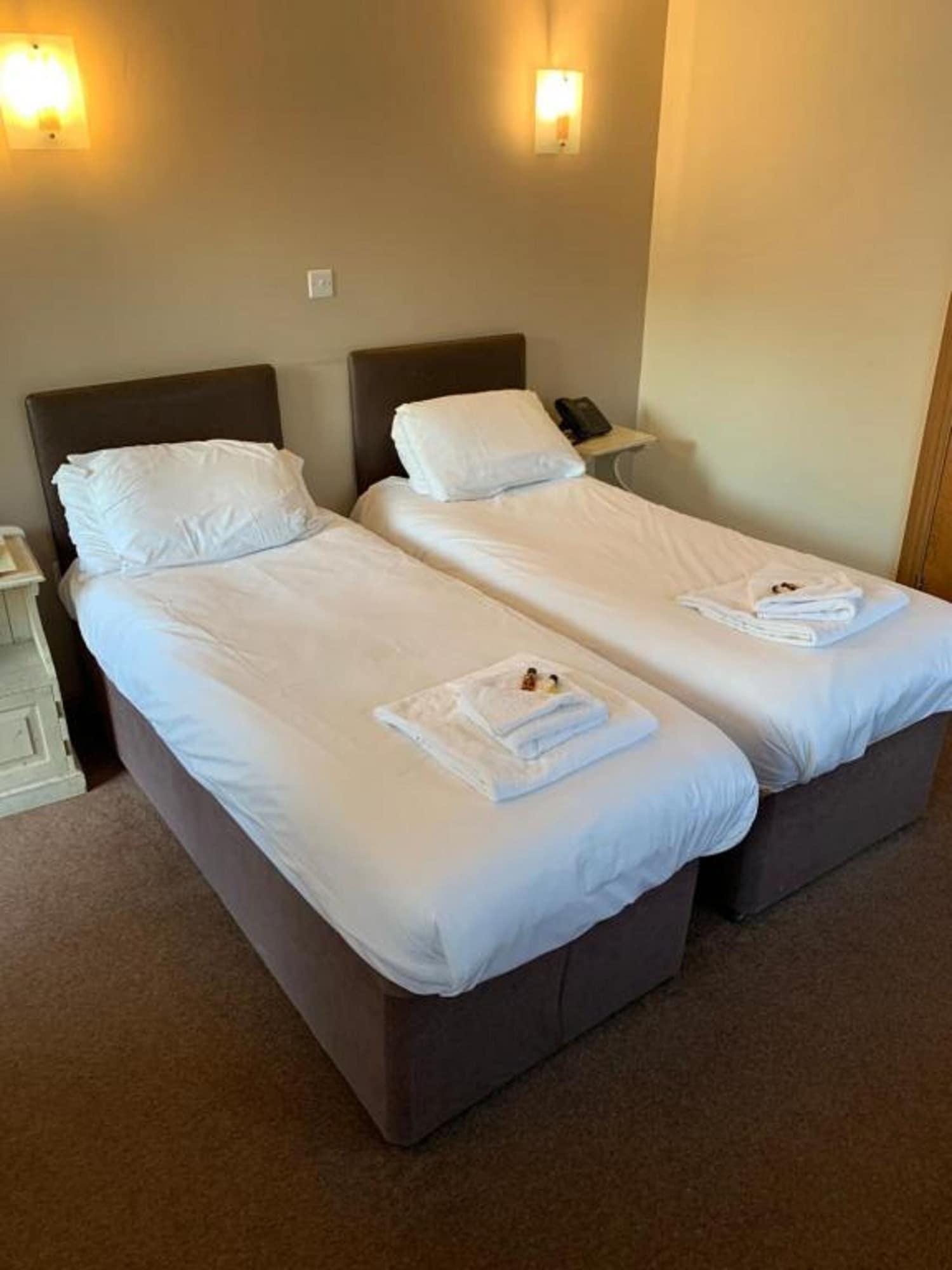 Old Mill Hotel & Lodge Bath Eksteriør billede